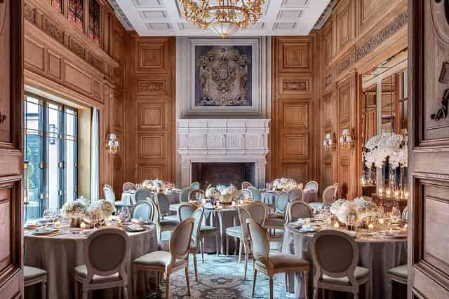 Four Seasons Hotel George V +1 more