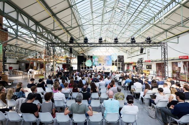 Main hall in Be-Here, spacious event space for conferences with professional lighting.