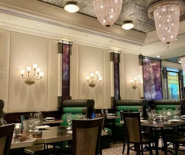 Elegant dining space at Bostonian Seafood & Grill, perfect for corporate events and gatherings.