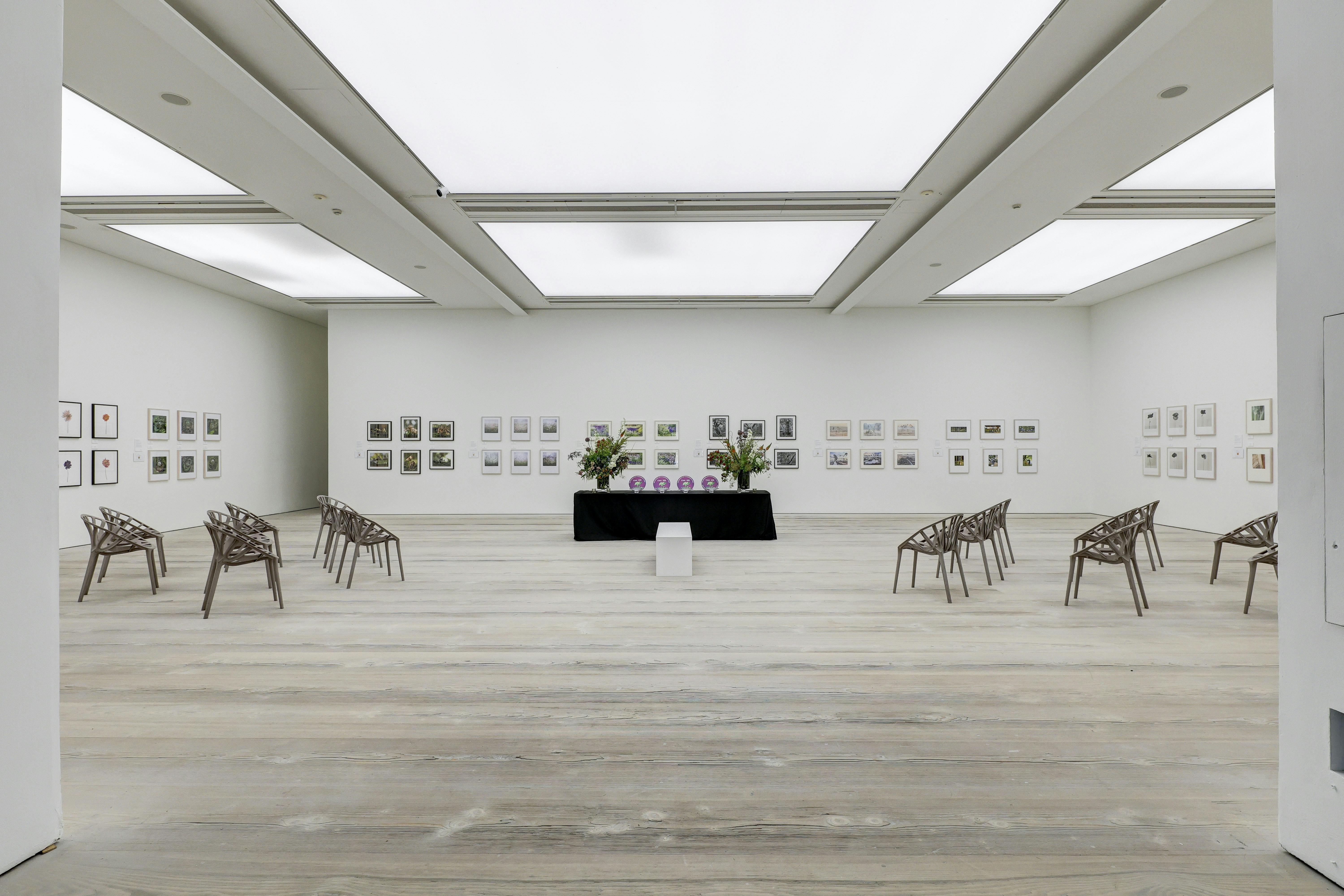 Spacious minimalist event space in Saatchi Gallery for art exhibitions and meetings.