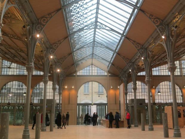 Halle