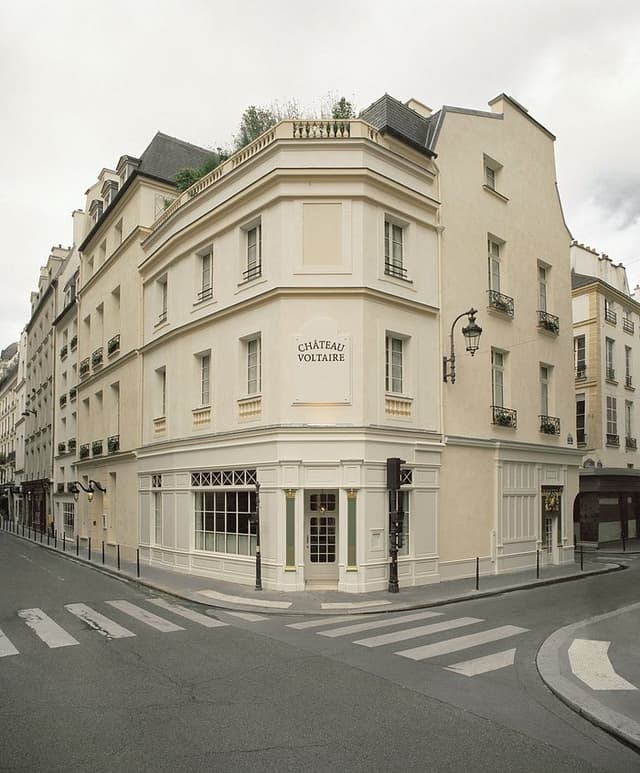 Suite Voltaire