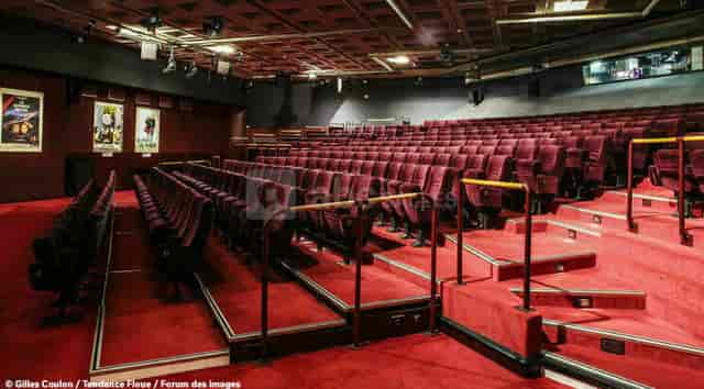 La Rotonde auditorium with tiered seating, ideal for presentations and screenings.