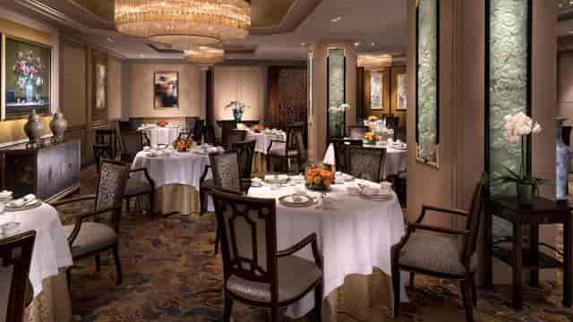 Elegant dining space in Shangri-La Paris, perfect for upscale events and corporate dinners.