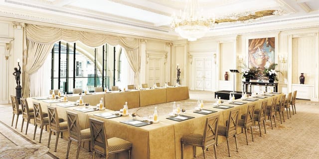 Elegant meeting room in Shangri-La Paris, perfect for corporate events and executive meetings.