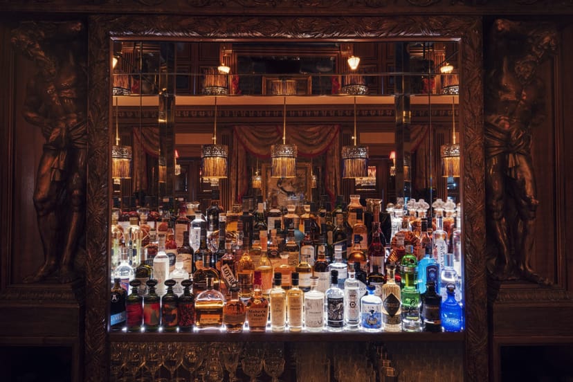 Luxurious bar with premium spirits in Maison Proust, ideal for cocktail receptions.