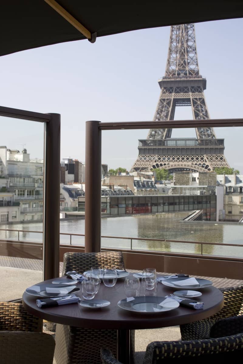 Eiffel Tower view from Le Café Jacques, a modern venue for elegant events and meetings.