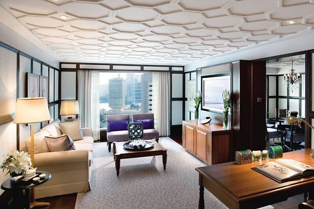 Mandarin Grill + Bar meeting space with elegant decor, ideal for corporate events in Hong Kong.