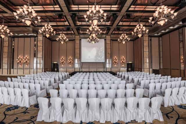Four Seasons Hotel Hong Kong