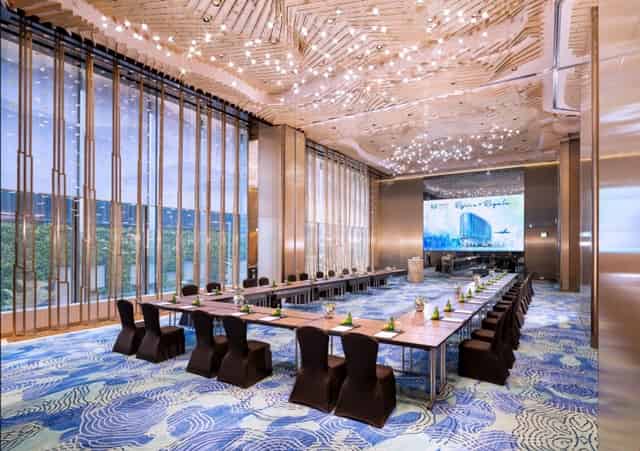 Banquet hall