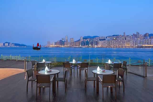 restaurant