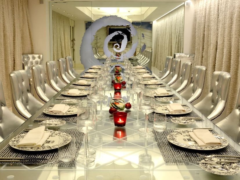 Wedding Venue in Hong Kong I Party Venue in Hong Kong I Meeting Room in  Hong Kong