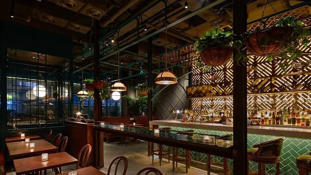 bar