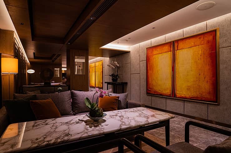 Private dining room at Hong Kong Bankers Club, elegant decor for corporate events.