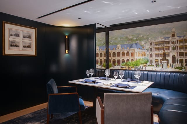Elegant dining space at Hong Kong Bankers Club, perfect for corporate events and meetings.