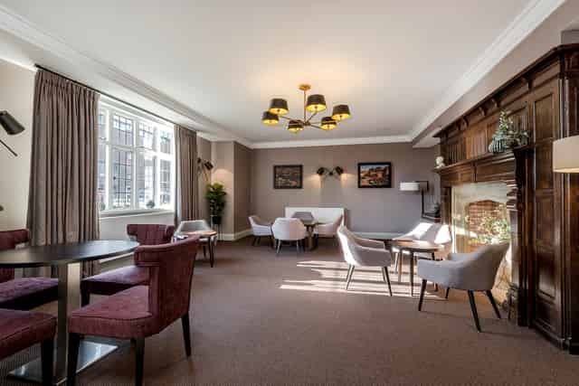 Lloyd Suite