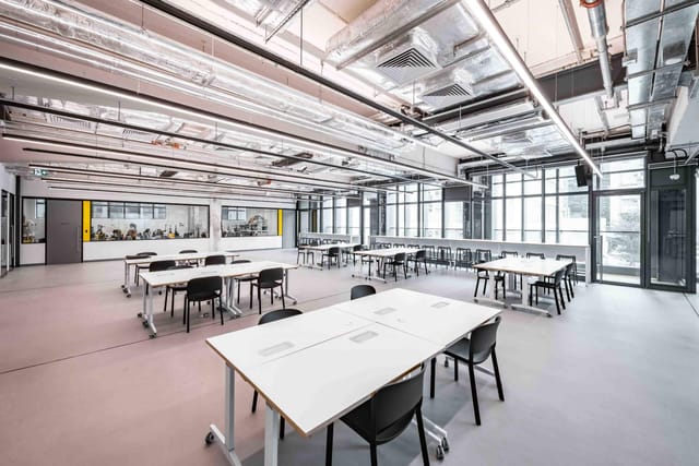 Co-working Space HK | Startups Share ...