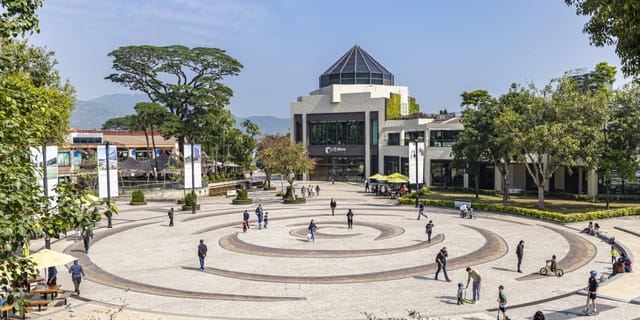Amphitheatre in Discovery Bay: vibrant outdoor event space with greenery and flexible setups.