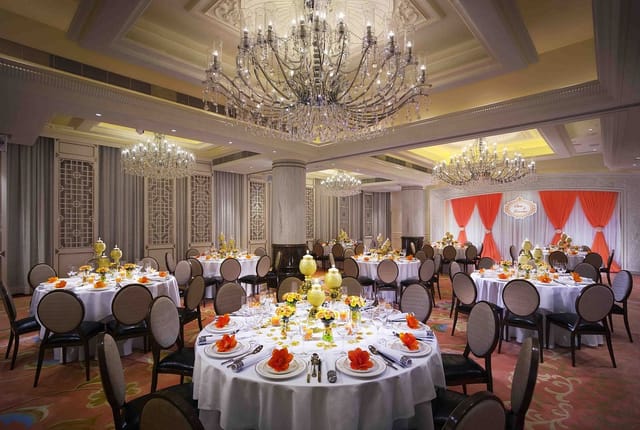 Elegant banquet room at Maxim's Chinese Cuisine, perfect for weddings and corporate events.