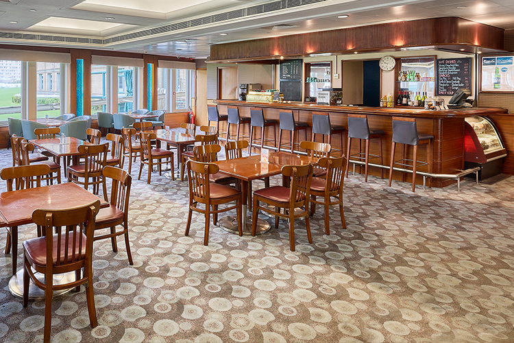 Happy Valley Suites bar area, ideal for networking events and social gatherings in Hong Kong.