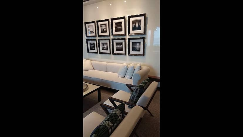 Stylish lounge at The Orangery, Rosewood Hong Kong, ideal for meetings and events.