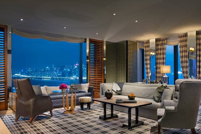 Sophisticated lounge in Rosewood Hong Kong, ideal for networking events and meetings.
