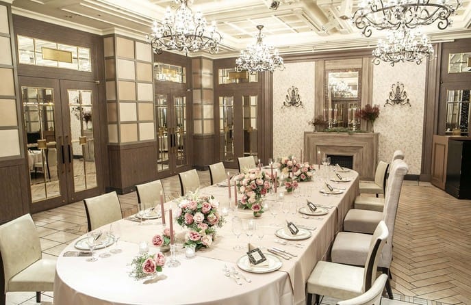 Elegant dining room at Hotel Monterey Ginza, perfect for upscale events and gatherings.
