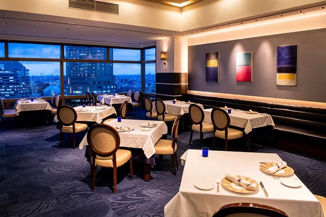 Elegant dining space at Shibuya Excel Hotel Tokyu for upscale events and corporate dinners.