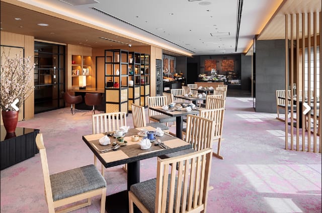 Elegant dining area at Hotel Gajoen Tokyo, perfect for events and meetings.
