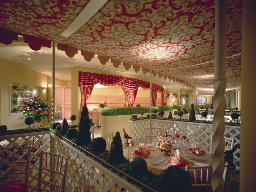 Elegant Queen's Grand Ballroom at Yokohama Bay Hotel for upscale events and gatherings.