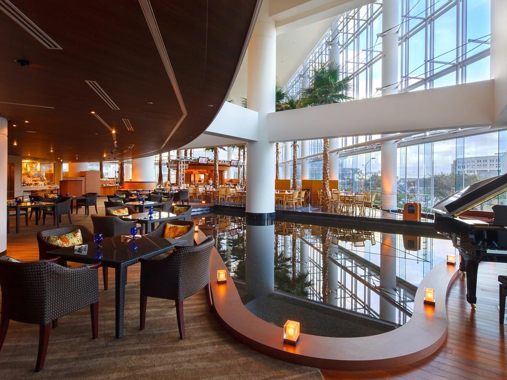 The Yokohama Bay Hotel Tokyu - image 1