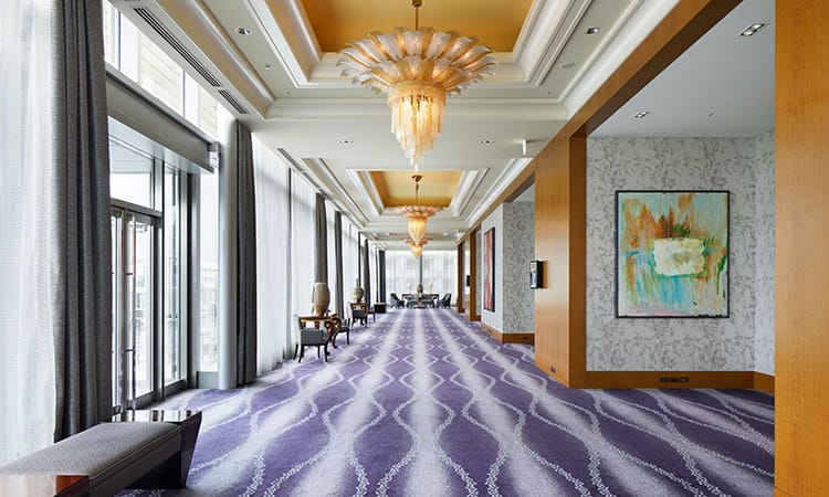Elegant corridor in The Magnolia Room, Ritz-Carlton Tokyo for networking events.