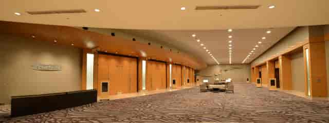 Banquet hall at Cerulean Tower Tokyu Hotel, modern design for conferences and exhibitions.