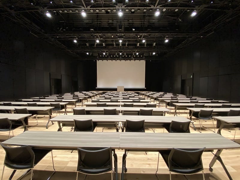 Spacious conference room in Harajuku Hall, ideal for workshops and seminars.