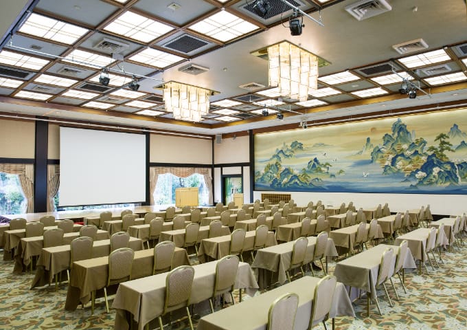 Conference room at Meiji Kinenkan with elegant lighting for corporate events.