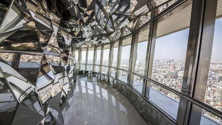 Indoor Observation Deck in Tokyo with mirrored design, ideal for upscale events and meetings.