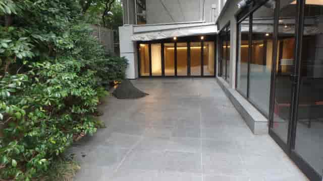 RENTAL SPACES / HILLSIDE TERRACE