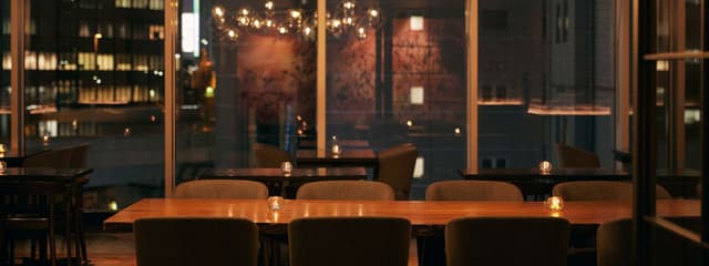 cocktail bar