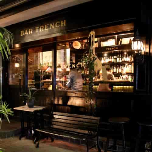 Cozy Bar TRIAD in Ebisu, perfect for intimate gatherings and networking events.