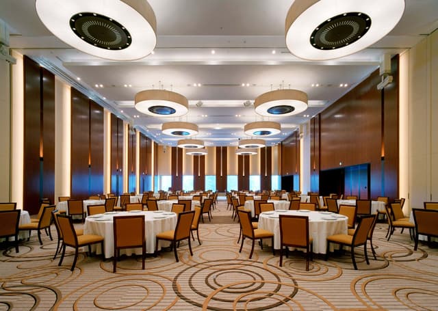 Banquet hall