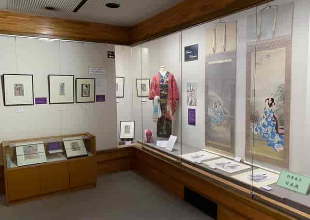 Kōdōkan museum exhibition space with traditional art, ideal for cultural events and workshops.