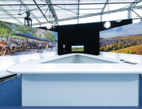 MEETING ROOMS 