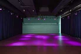 Parool theater event space with adjustable lighting for corporate and creative events.