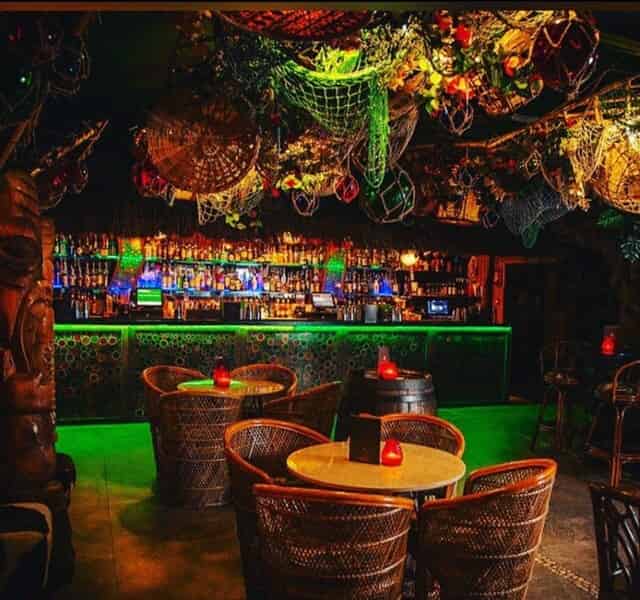 Tiki Cocktail Bar