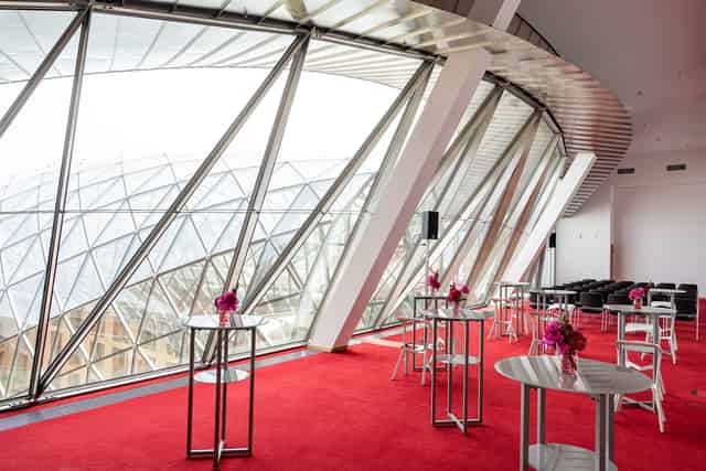 Sky Lobby & Lounges