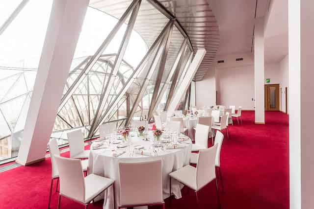 Sky Lobby & Lounges