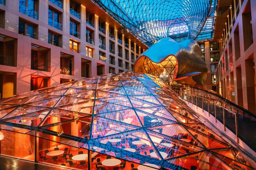 Modern glass venue in AXICA, perfect for innovative meetings and events.
