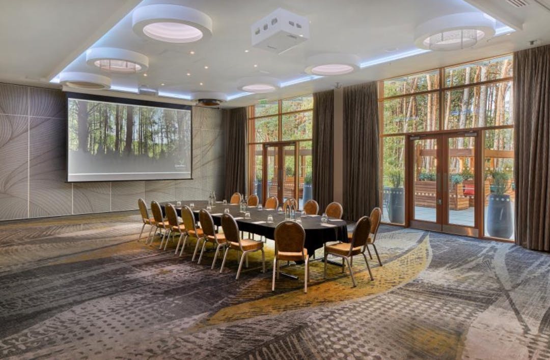 Wilstead Suite meeting room at Centre Parcs, Woburn Forest, ideal for corporate events.