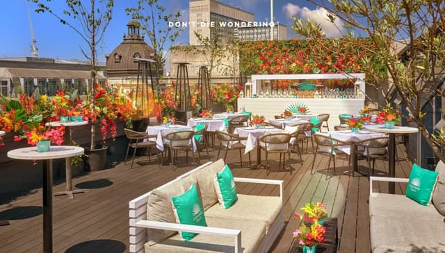 Hybrid Bar Restaurant