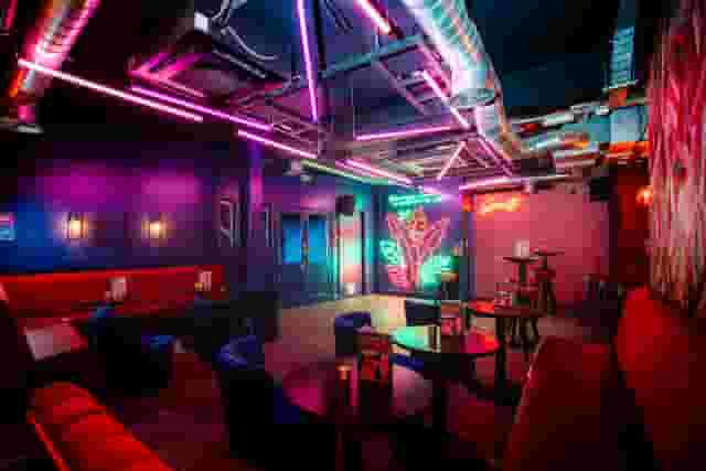 Hybrid Bar Restaurant